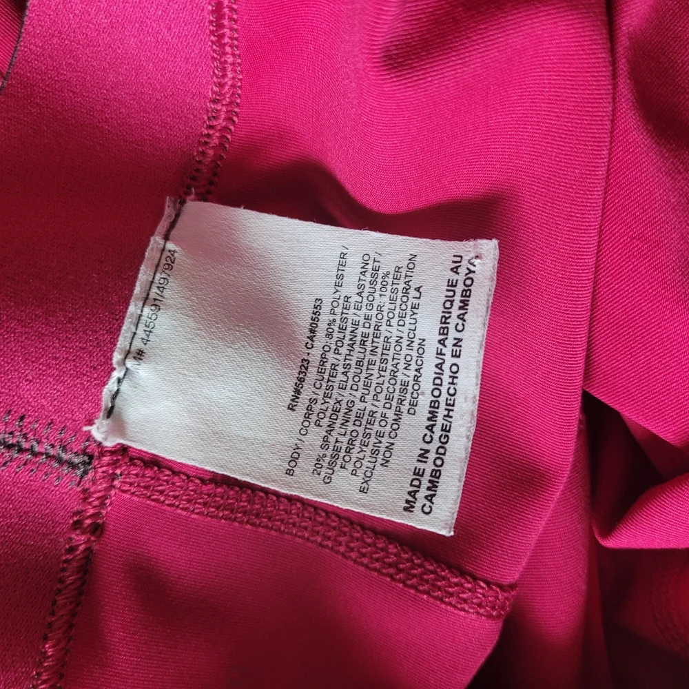 Nike pro Size Large Pink Fushia Cropped Legging Dri Fit athletic workout